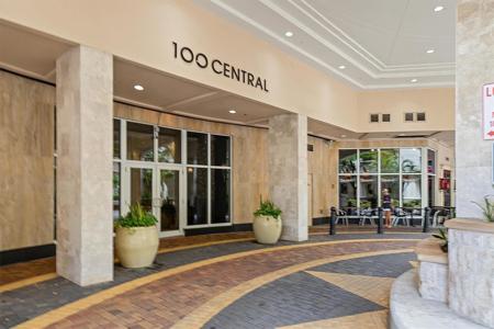 100 CENTRAL