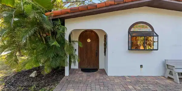 5381 PALOS VERDES DRIVE