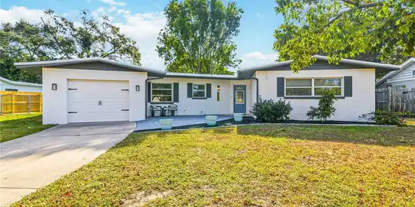 530 SAINT ANDREWS DRIVE
