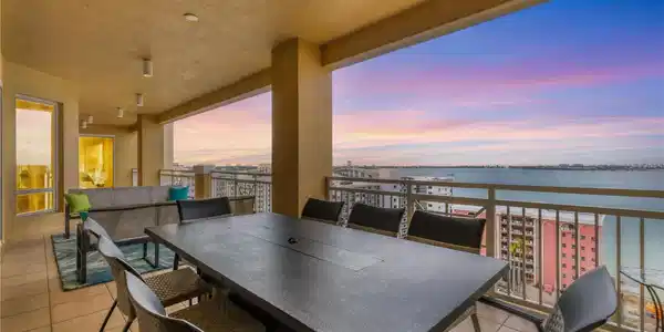 35 WATERGATE DRIVE