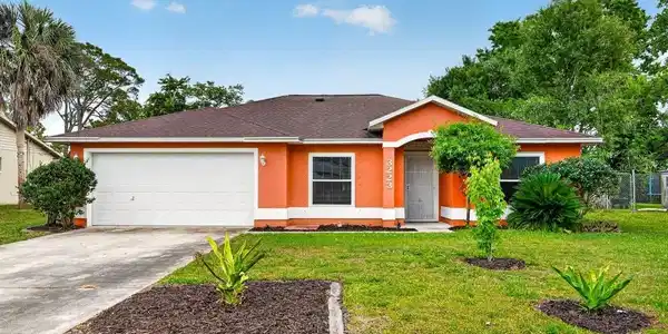 3223 TRAVELERS PALM DRIVE