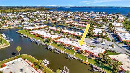 9517 AZURE COVE