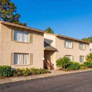 7526 NEEDLE LEAF PLACE