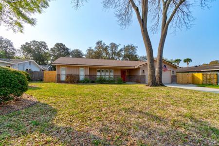 931 NORTHBROOK DRIVE