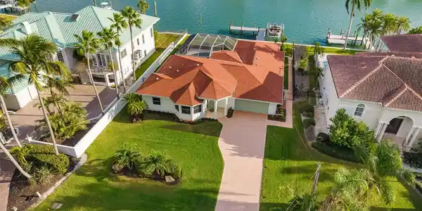 480 CLEVELAND DRIVE