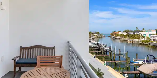 1709 N TAMIAMI TRAIL