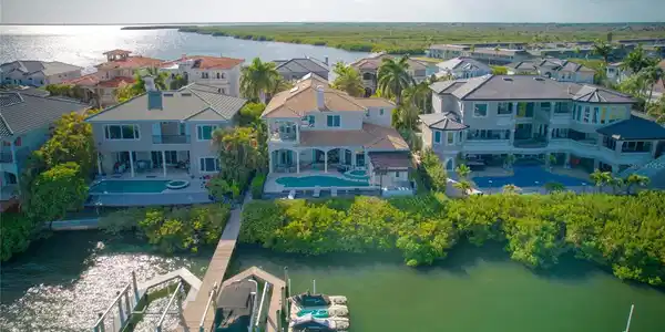 4117 CAUSEWAY VISTA DRIVE