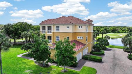 35 CASA BELLA CIRCLE