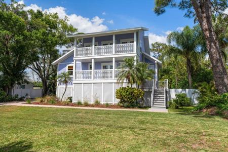 236 SHORE DRIVE