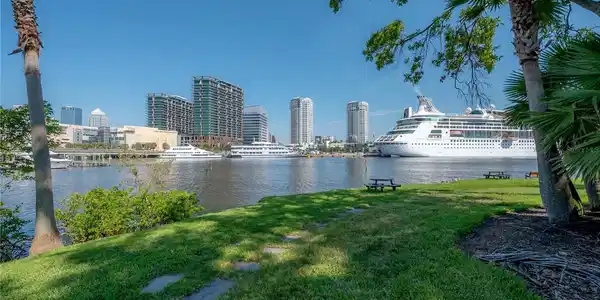 709 MAINSAIL DRIVE