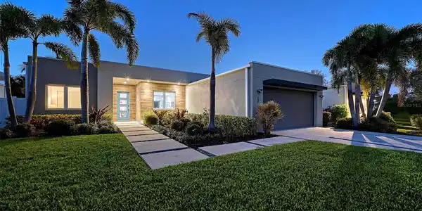 2215 DATURA STREET