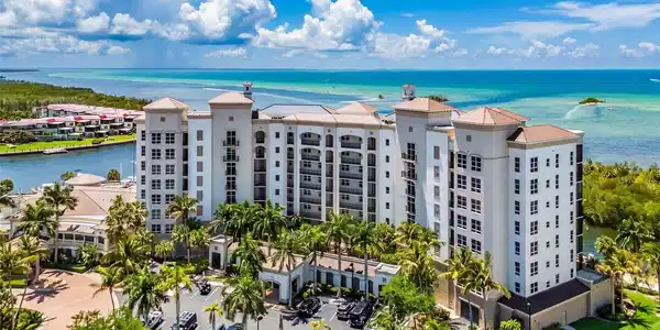 3321 SUNSET KEY CIRCLE