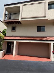 240 WINDWARD PASSAGE