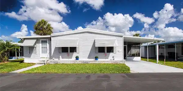 2235 PALAZZA DRIVE
