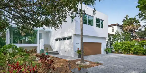 1617 PALMETTO LANE