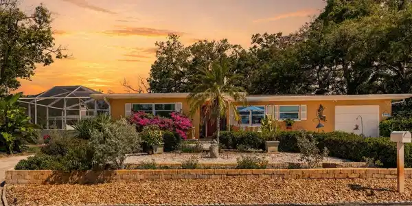 209 WESTWINDS DRIVE