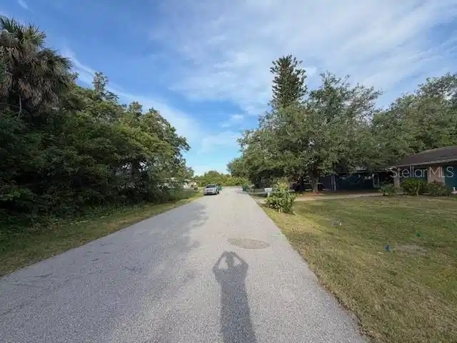 Image 1 Image 1