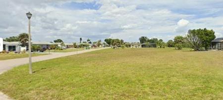 1 GOLFVIEW ROAD S