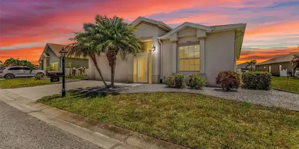 1713 SUNDERLAND DRIVE