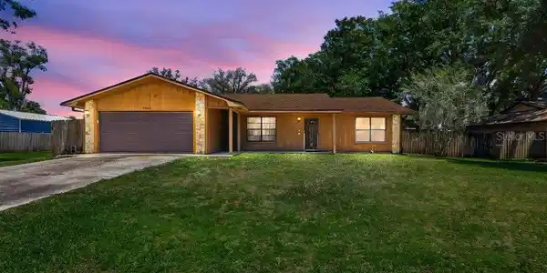 2809 WILLOW OAK DRIVE