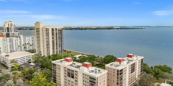 2403 S ARDSON PLACE