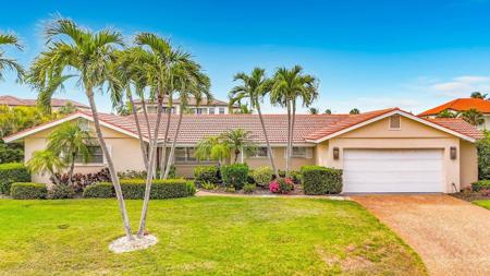 581 YARDARM LANE