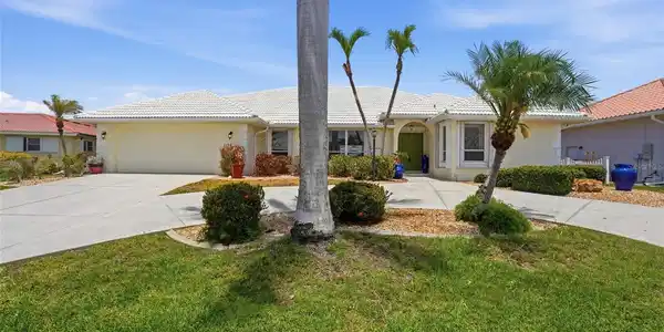 1128 RUM CAY COURT