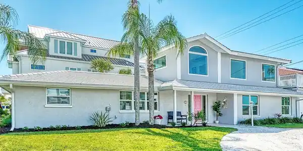 404 S POLK DRIVE