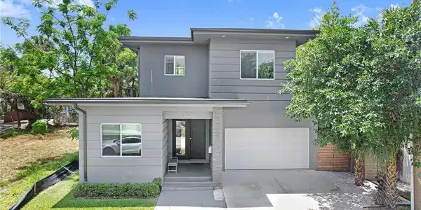 1326 W FIG STREET