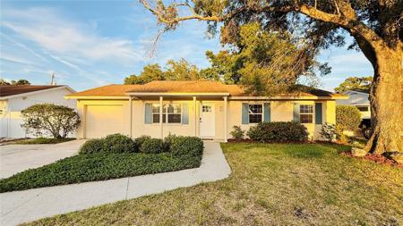 6409 ROSEWOOD DRIVE