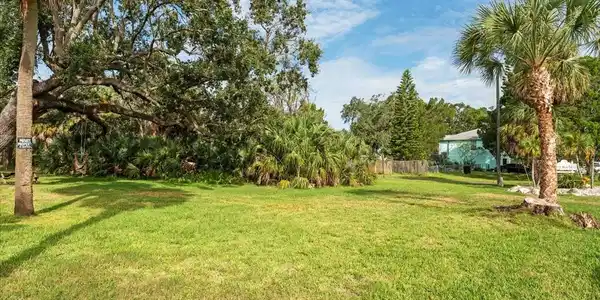 7601 PIER ROAD