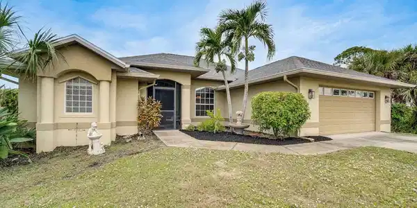 289 W PINE VALLEY LANE