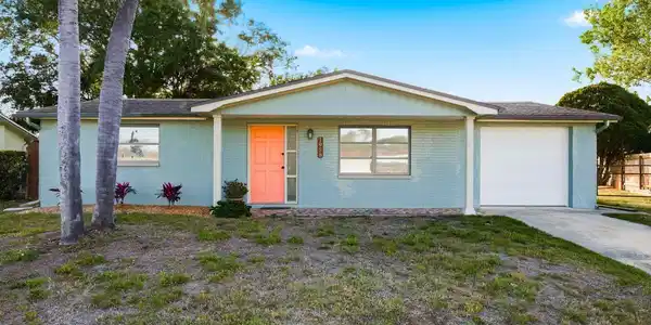 1958 ESSEX DRIVE