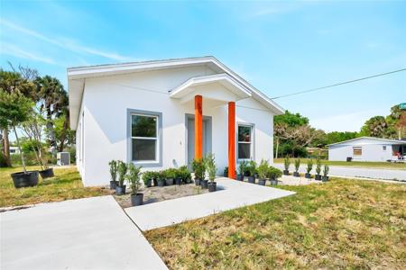 702 LUCKY STREET