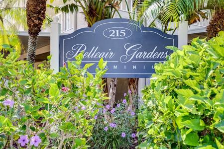 215 VALENCIA BOULEVARD