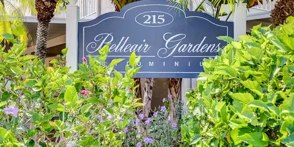 215 VALENCIA BOULEVARD