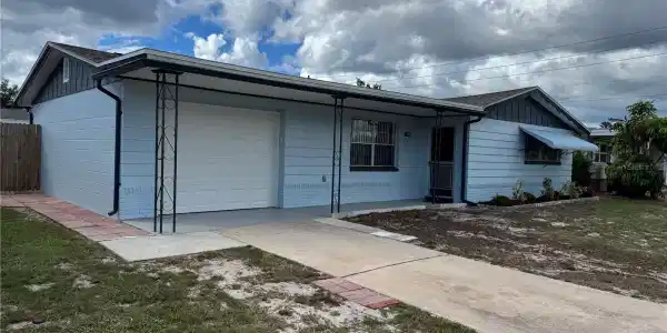 3447 COLUMBUS DRIVE