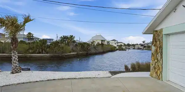 Image 4 Image 4