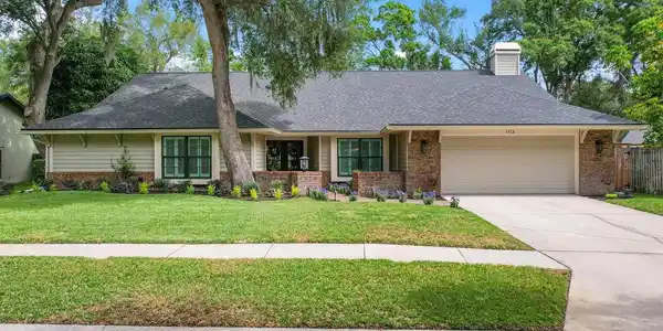 1713 TALL PINE CIRCLE