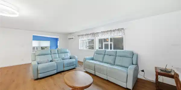 Image 4 Image 4