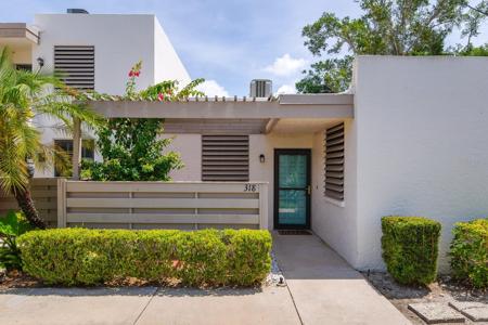 318 TIMBERLAKE DRIVE