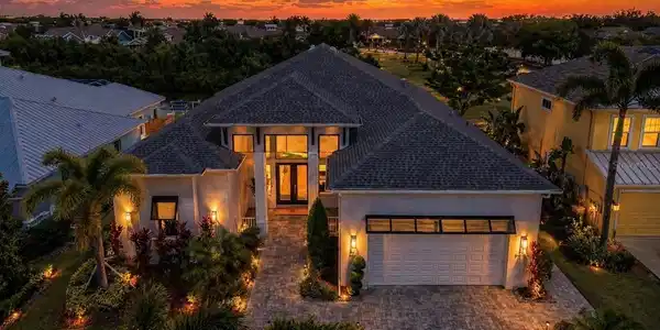 5605 SEAGRASS PLACE