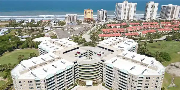 4 OCEANS WEST BOULEVARD