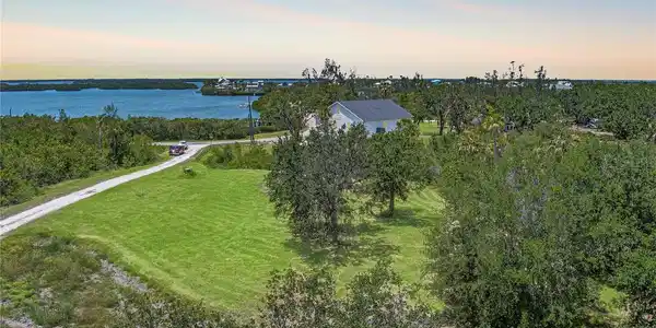 818 BAYOU POINT COURT