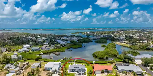 1013 BAY HARBOR DRIVE
