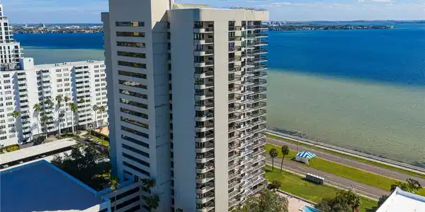 2413 BAYSHORE BOULEVARD