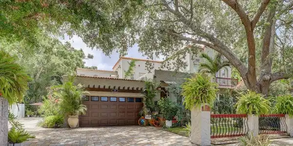 325 49TH STREET N