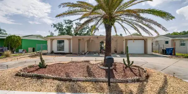 3320 COLUMBUS DRIVE