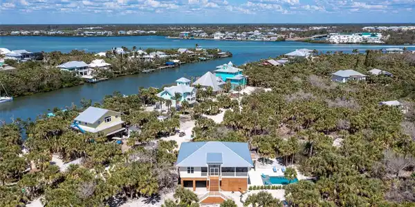 32 PALM DRIVE