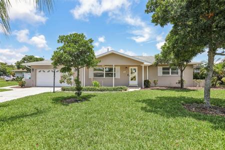 11589 64TH TERRACE